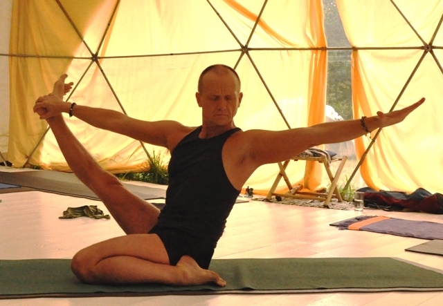 Read more about the article Dinamik Yoga Eğitim Metodu