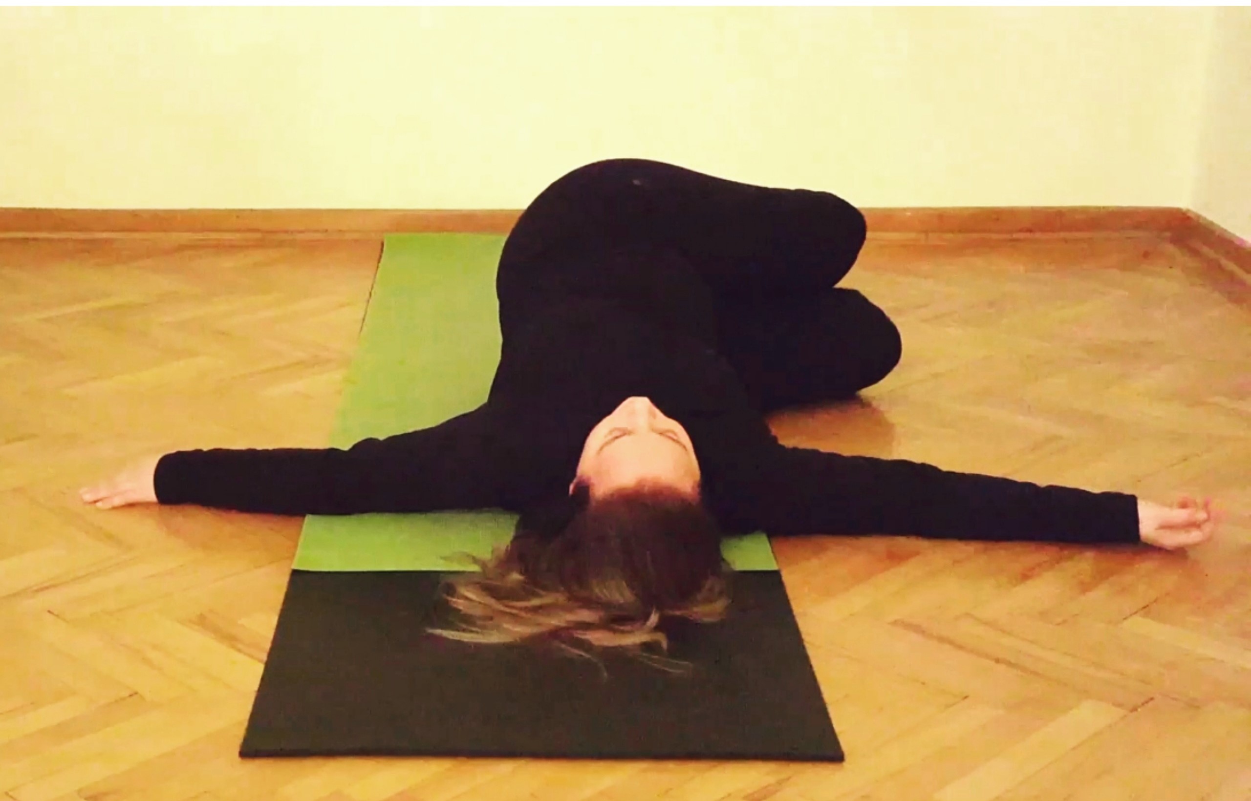 Read more about the article Terapi Yogası